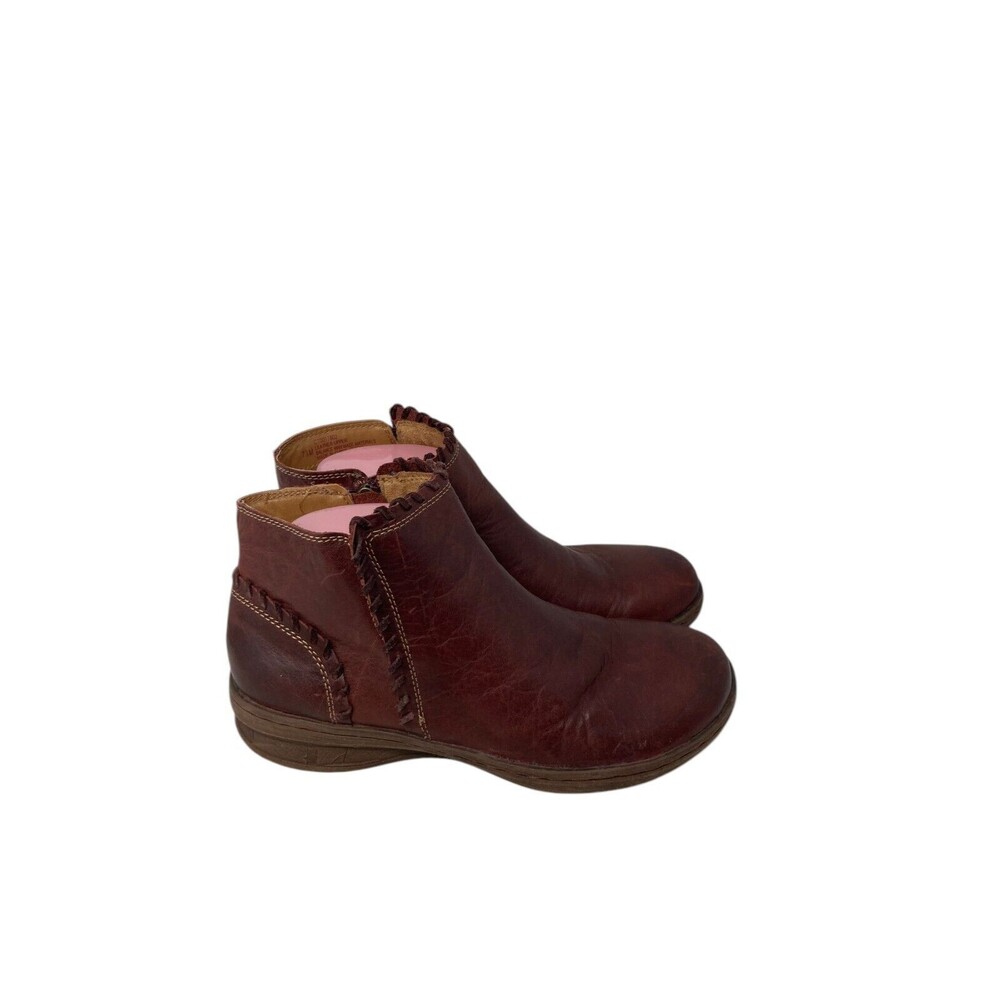 Comfortiva Bootie Women's Size 7.5 M Zip Leather Burgundy
